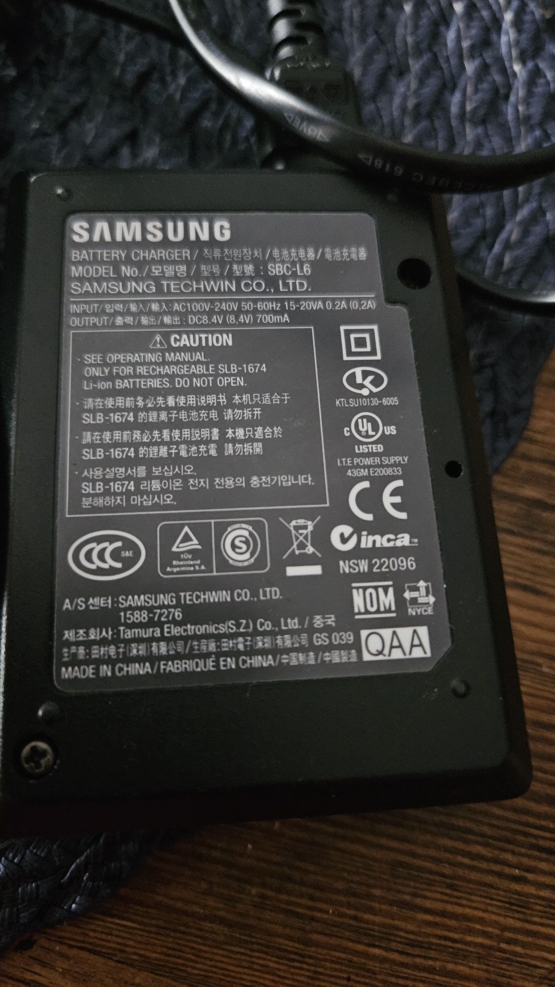 Aparat Samsung GX-10 z Ładowarką