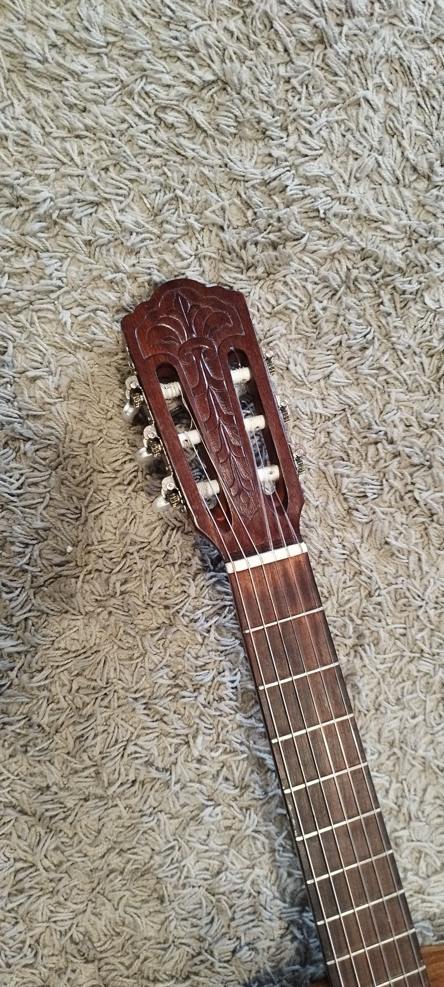 Guitarra DiGiorgio clássica