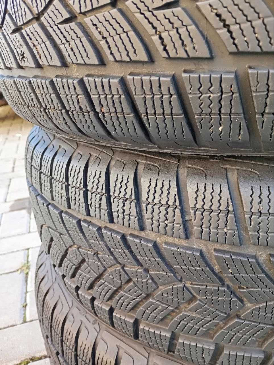 Продам шини Goodyear UltraGrip ICE SUV G1 225/60 R17 103T SUV