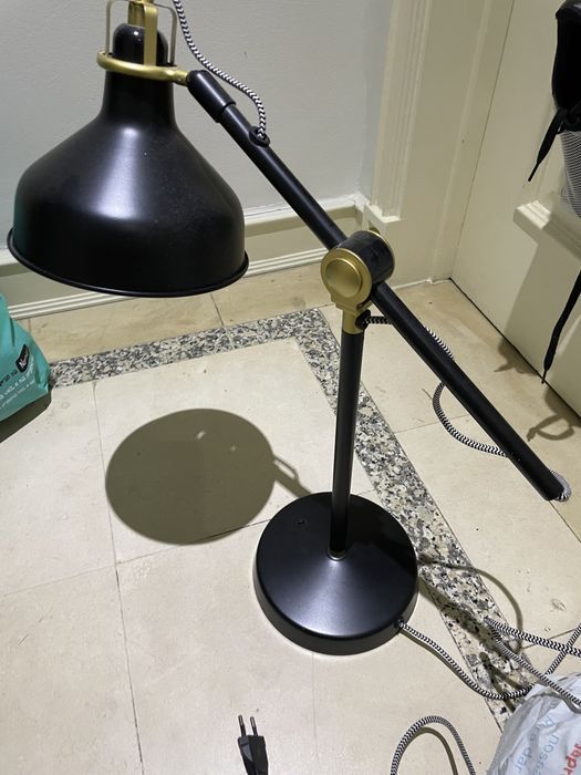 Candeeiro de mesa IKEA