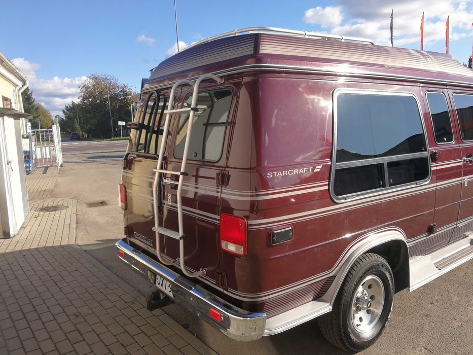 chevrolet chevy van g 20 v8 orginalny stan bdb  i 24000 tys przebiegu