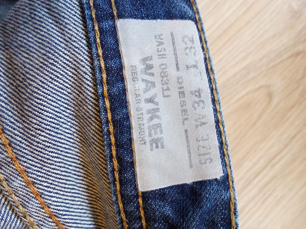 Oryginalne jeans męskie diesel stanie idealnym