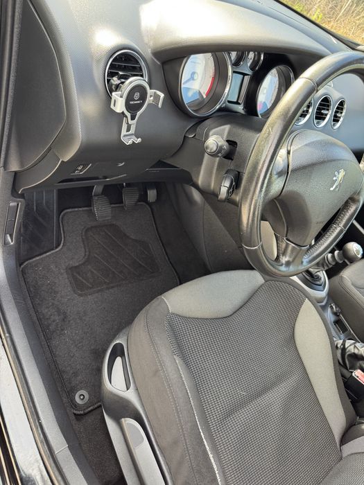 Peugeot 308 1.6 HDi • 2009 • Diesel