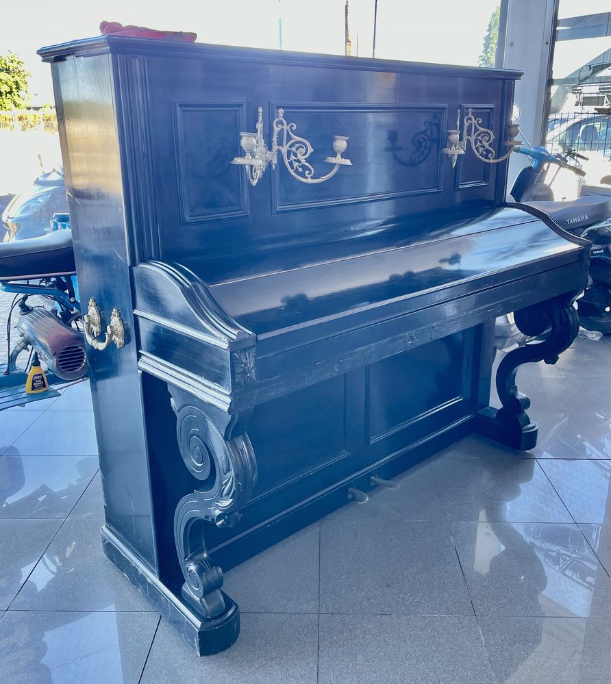 Piano Antigo A.BORD Paris