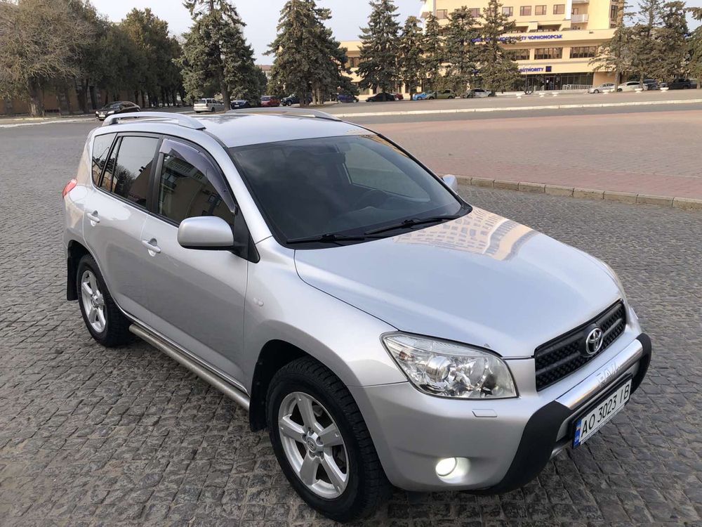 Продам Toyota RAV4 2006