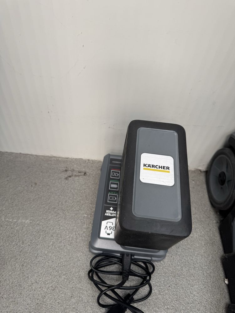 Karcher szorowarka BR 30/4 C