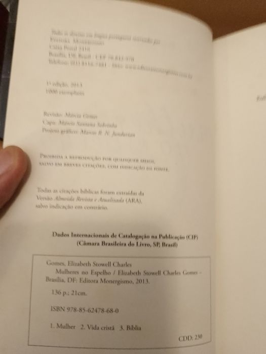 Mulheres no espelho-Elizabeth Gomes-1e-Moner15E-Mala tiracolo7EDesde2E