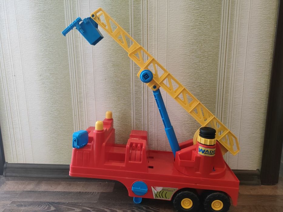 Велика пожарна машина wader