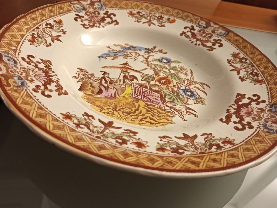 Porcelana Antiga e Rara	Prato fundo - Chinez	GILMAN & C.ta  SACAVÉM*