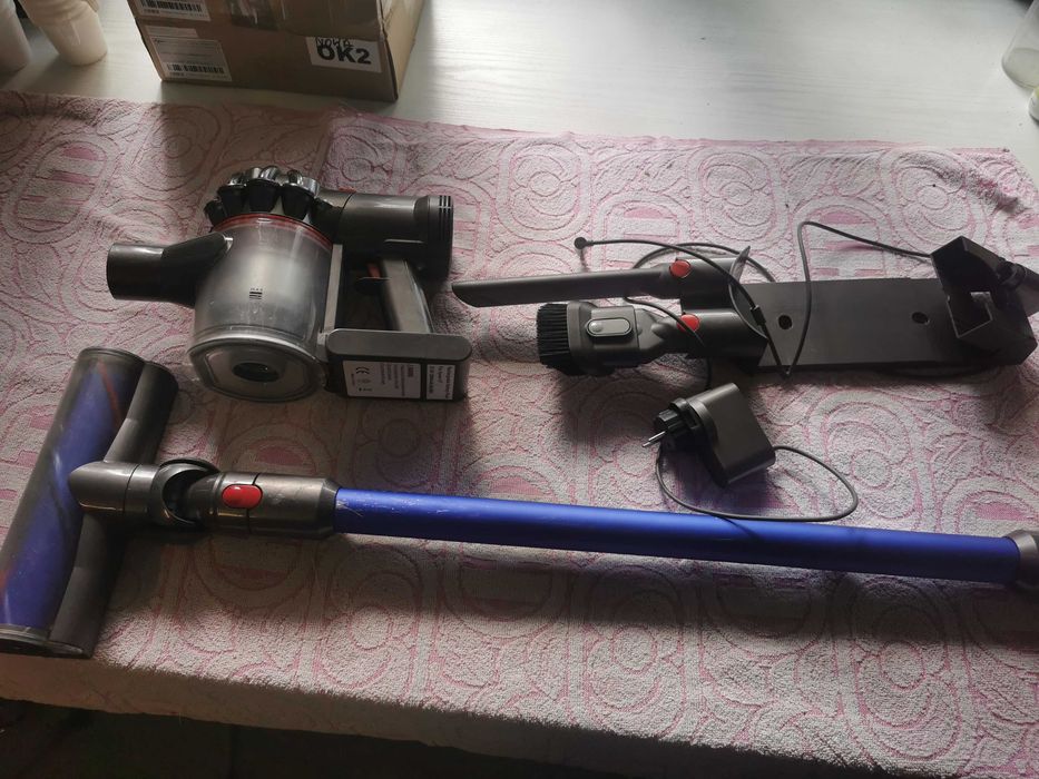 Odkurzacz bezprzewodowy dyson v7