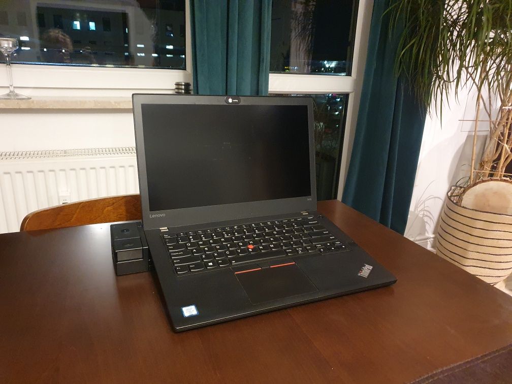 Lenovo ThinkPad T470 + stacja dokująca + monitor 24