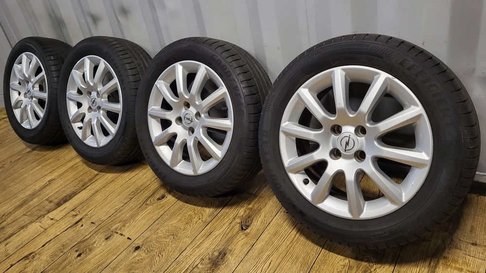 Felgi Opel 16" 4x100 z oponami 205/55 R16 Astra H Corsa Super stan