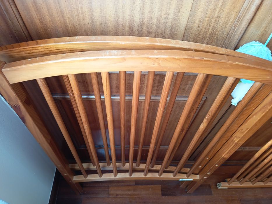 Cama de Bebé, berço em Madeira, Segura, Estável e Pronta a Usar, Só 30