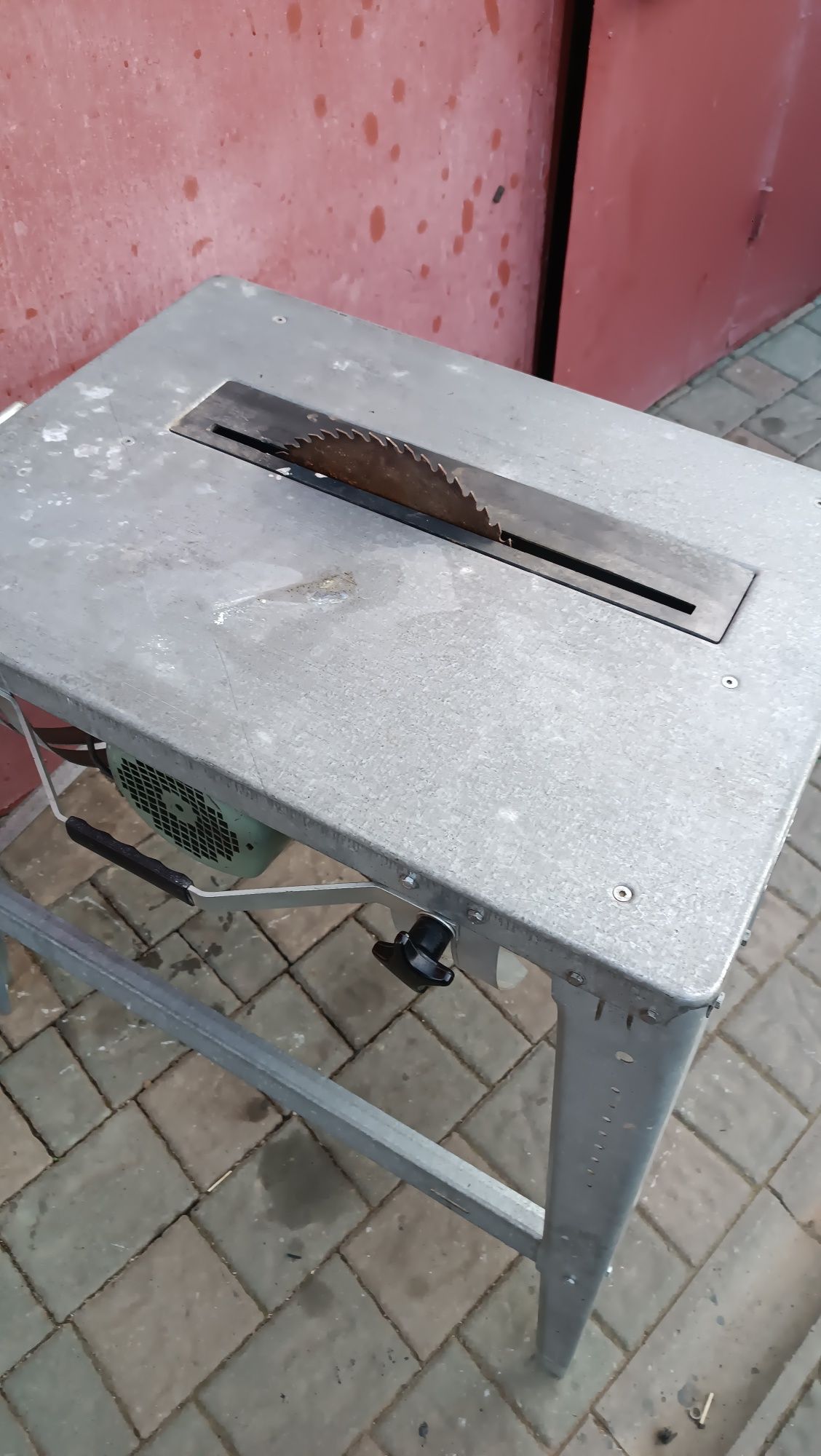 Циркулярка з Німеччини