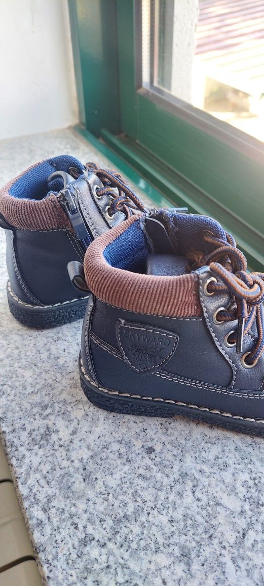 Bota de criança azul