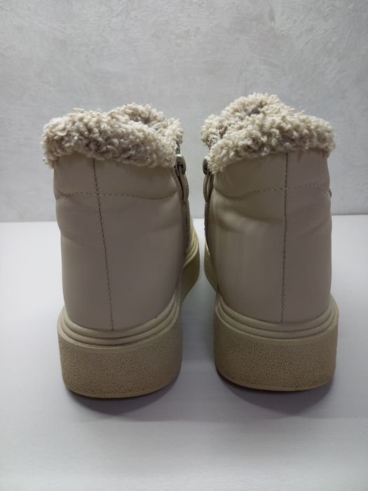 Зимові черевики чоботи для дівчинки