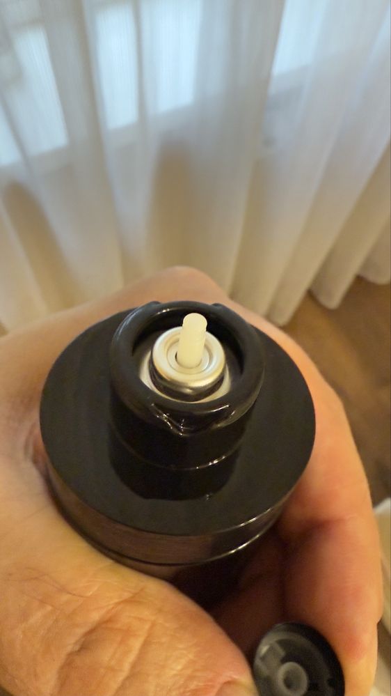 Продам мужскую туалетную воду Armani Code