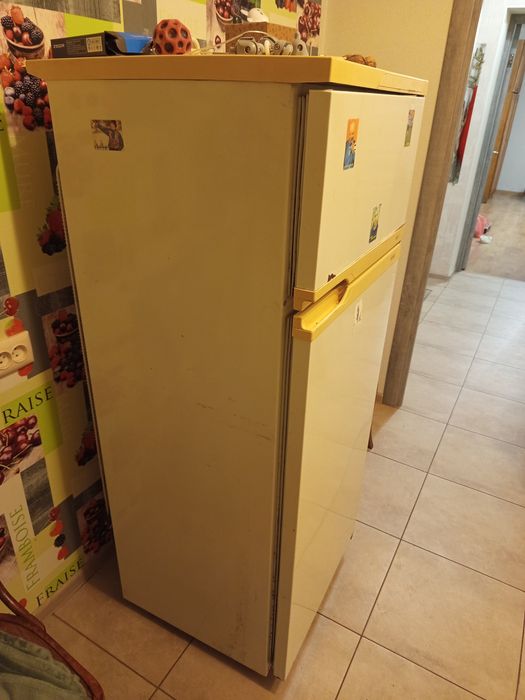 Холодильник Норд 140см на 55см