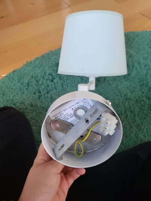 Lampa z abażurem