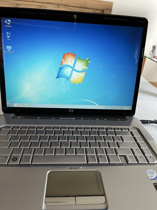 4 laptopy - 2 Hp z pilotami 100% sprawne + 2 niesprawne