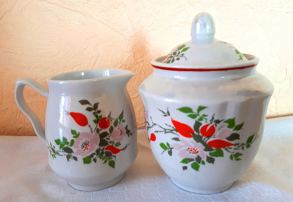 Фарфоровый молочник сахарница. Завод Барановка