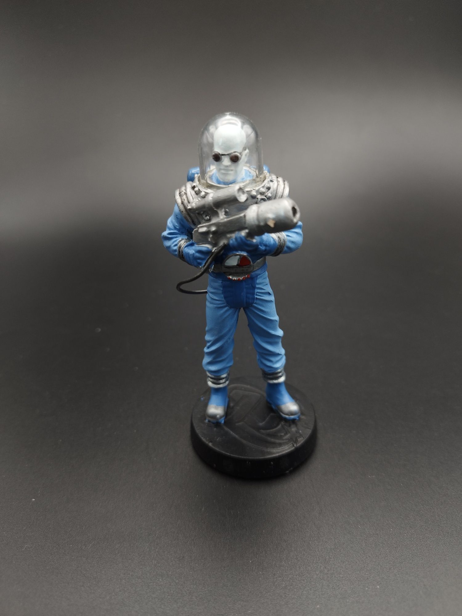 Figurka DC Comics Mister Freeze ok 10 cm cieżka ołowiana