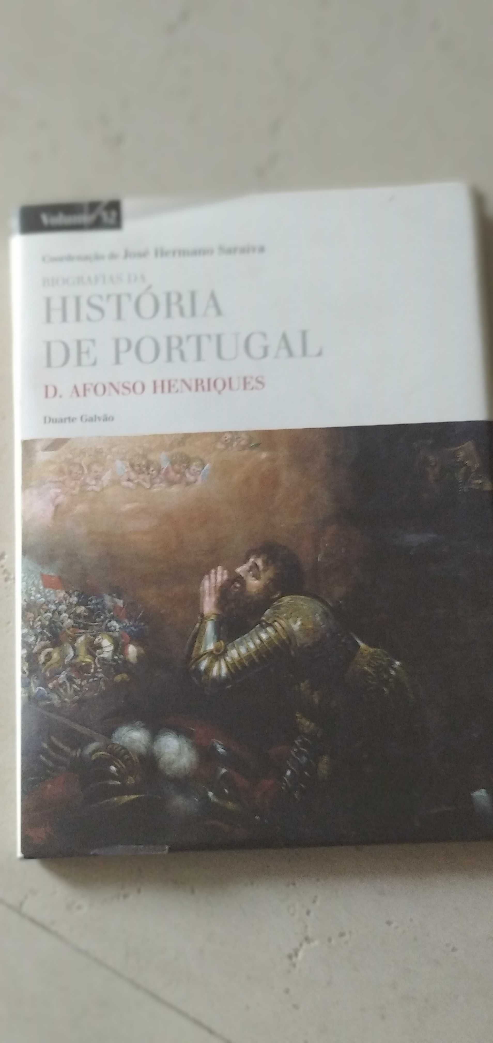 Coleção de livros sobre a História de Portugal