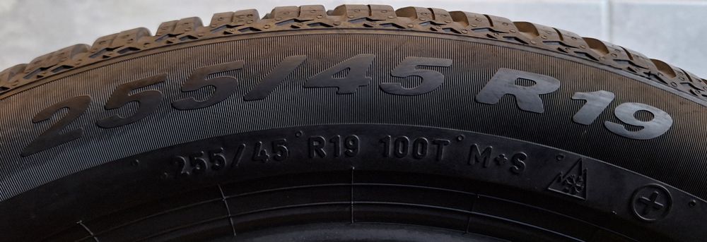 Opony Całoroczne 19 Pirelli All Season SF2 Cinturato 255/45R19 Para