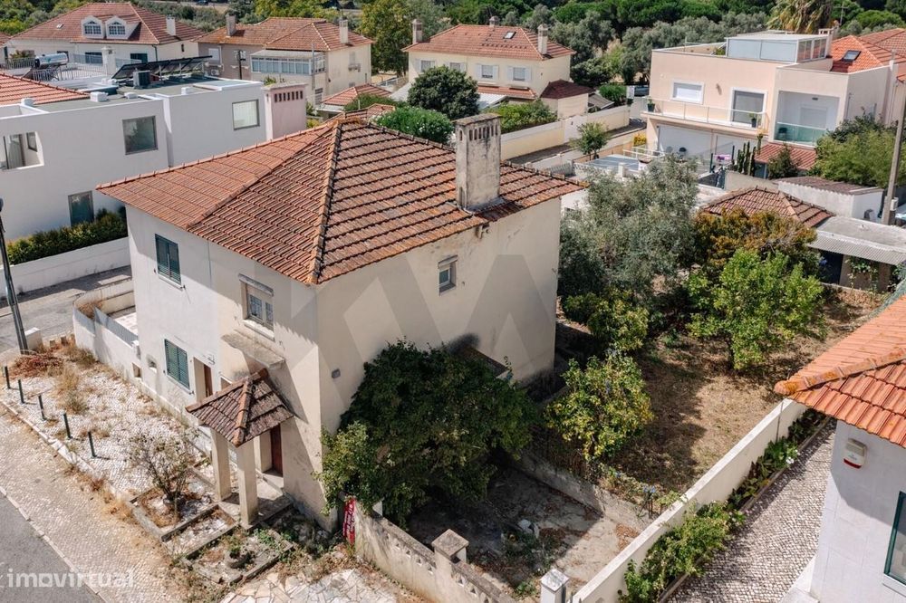 Moradia T4 - Jardim - Garagem - Projecto Aprovado