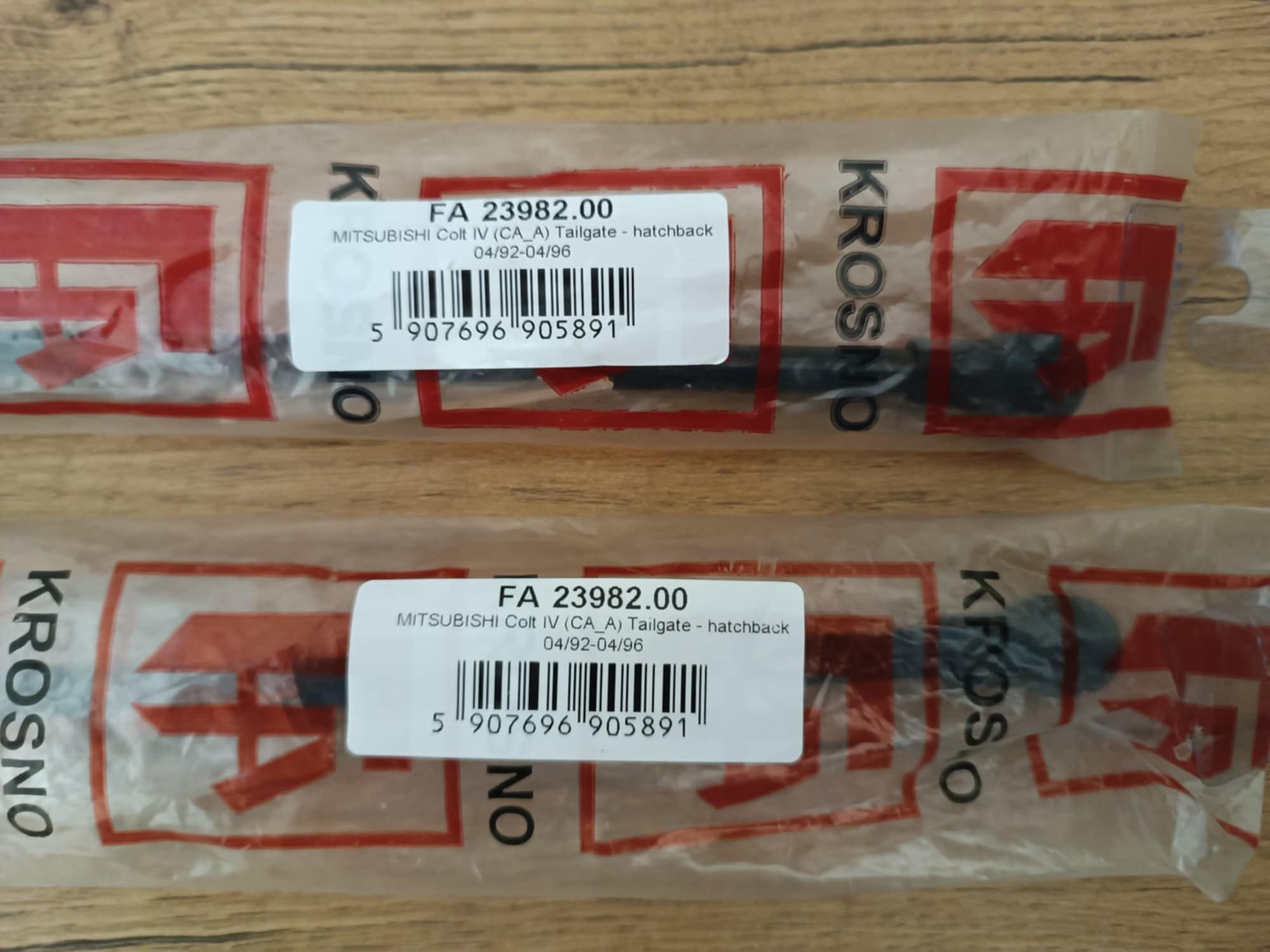 Sprężyny gazowe Fa Krosno 23982  2 szt