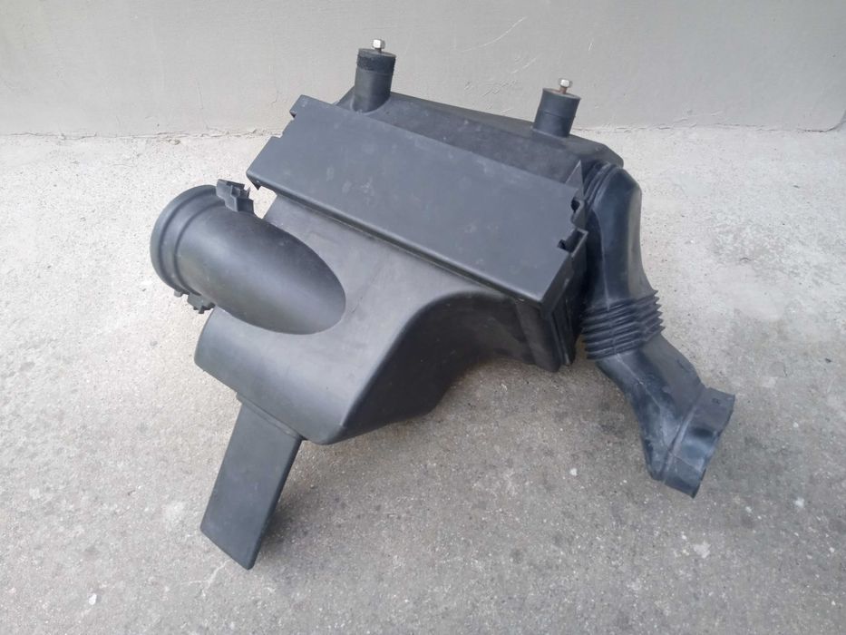 Obudowa puszka filtra powietrza BMW M52 323/325/328i M52