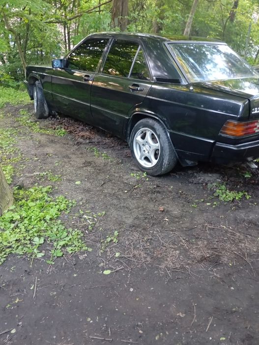 Мерседес 190 у доброму стані