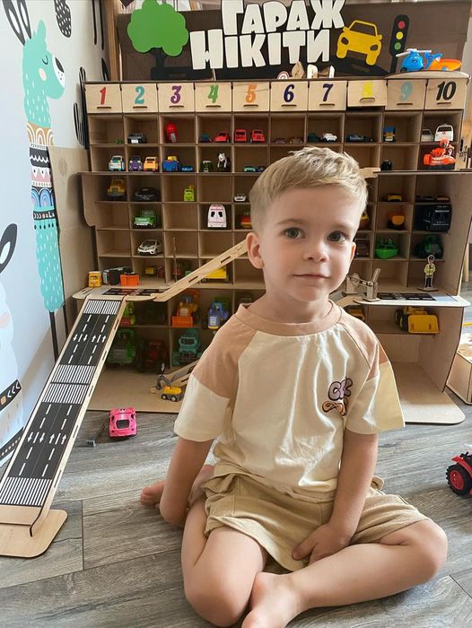 Детская парковка для машинок из дерева, Гараж,Парковка дитяча kinsmart