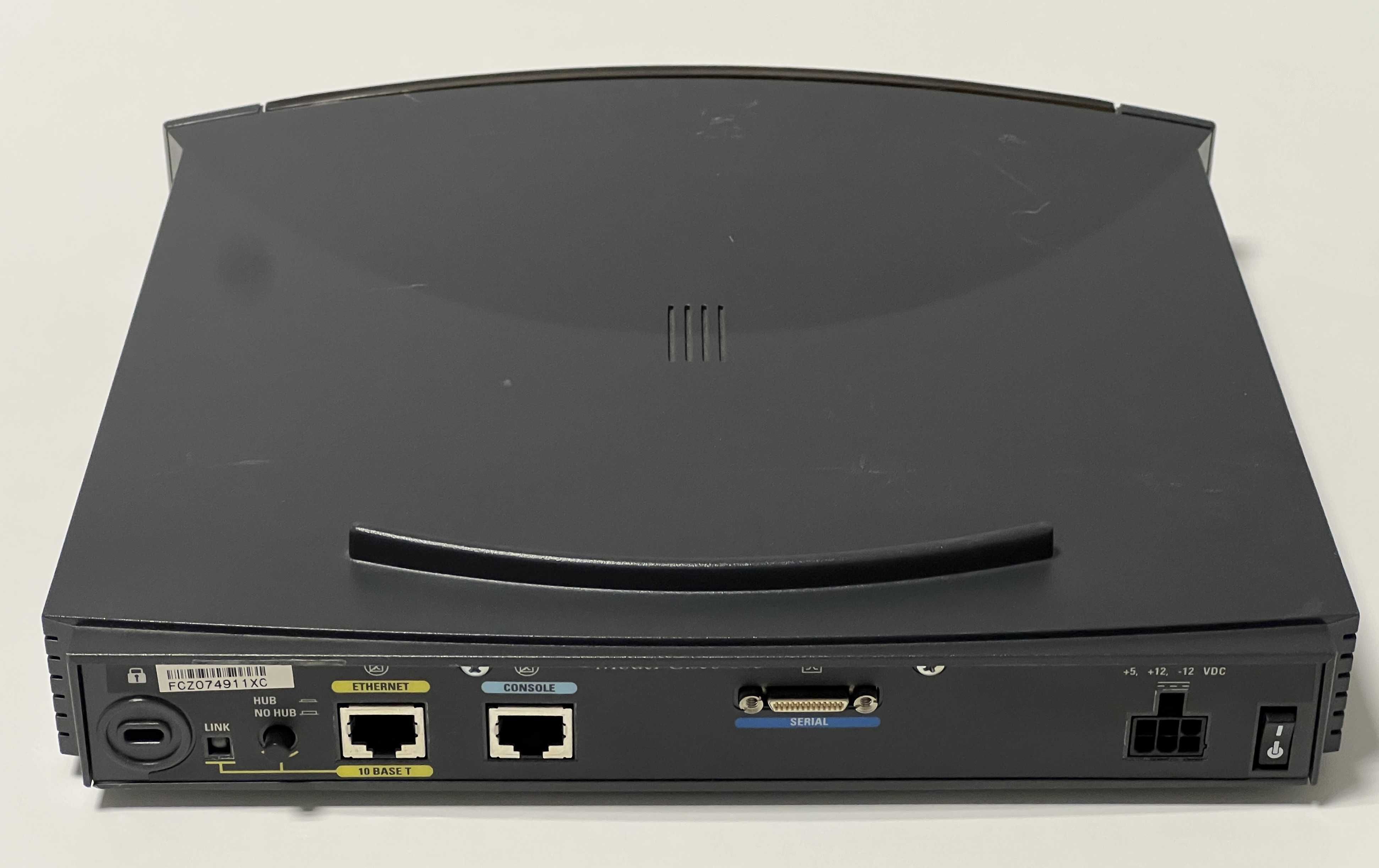 Router Cisco 805 Series 800 - Usado