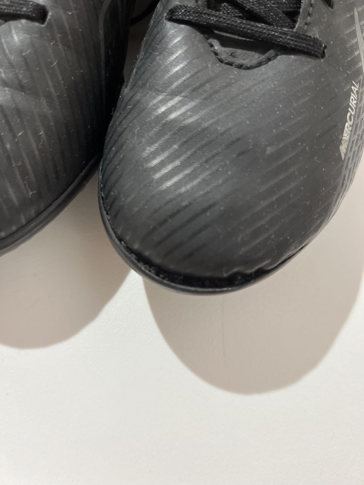 Chuteira Nike mercurial preto T36/5