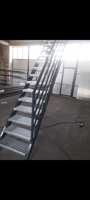 schody metalowe solidne
