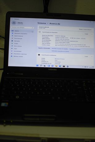 Toshiba i3 PC Portátil