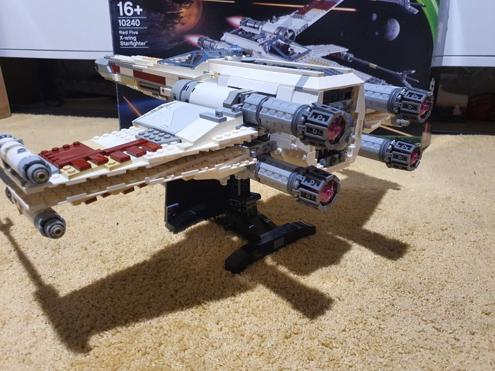 Lego Star Wars 10240 X-Wing Starfighter Red Five komplett!