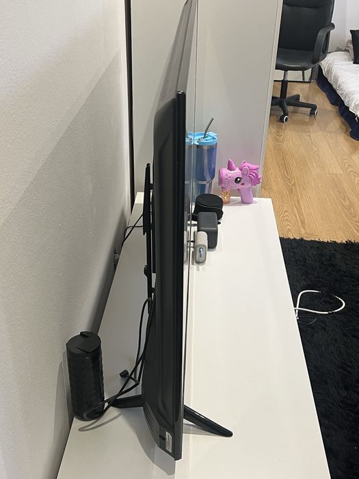 TV XIAOMI Mi P1 (LED - 55'' - 140 cm - 4K Ultra HD - Smart TV)