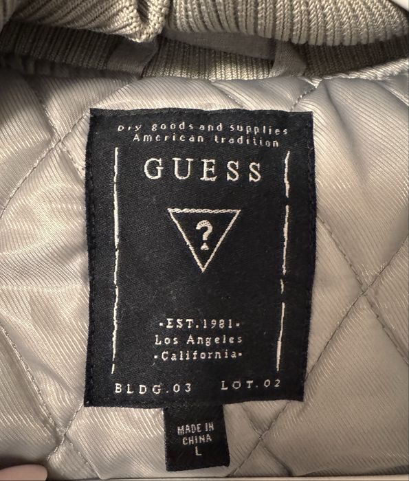 Куртка GUESS мужчкая размер L