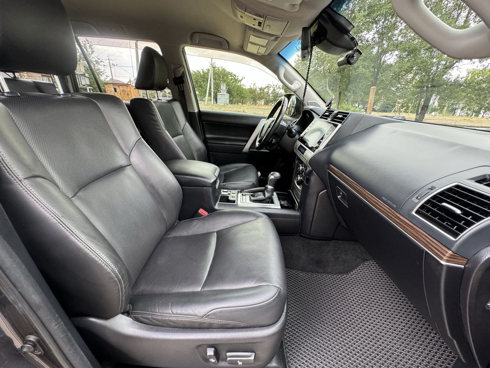 Toyota Land Cruiser Prado 150, максимальна комплектація