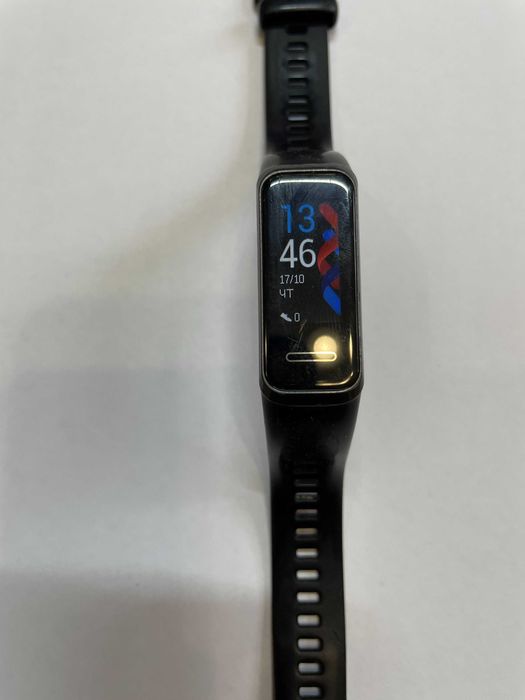 Фітнес браслет Huawei band 4