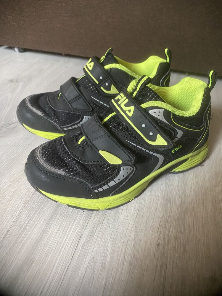 Детские кроссовки Fila 29 размер