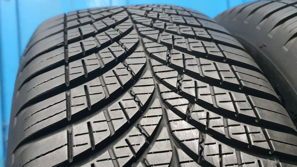 4 x 215/60 R17 Sprzedam opony całoroczne Goodyear ! Rok 2024