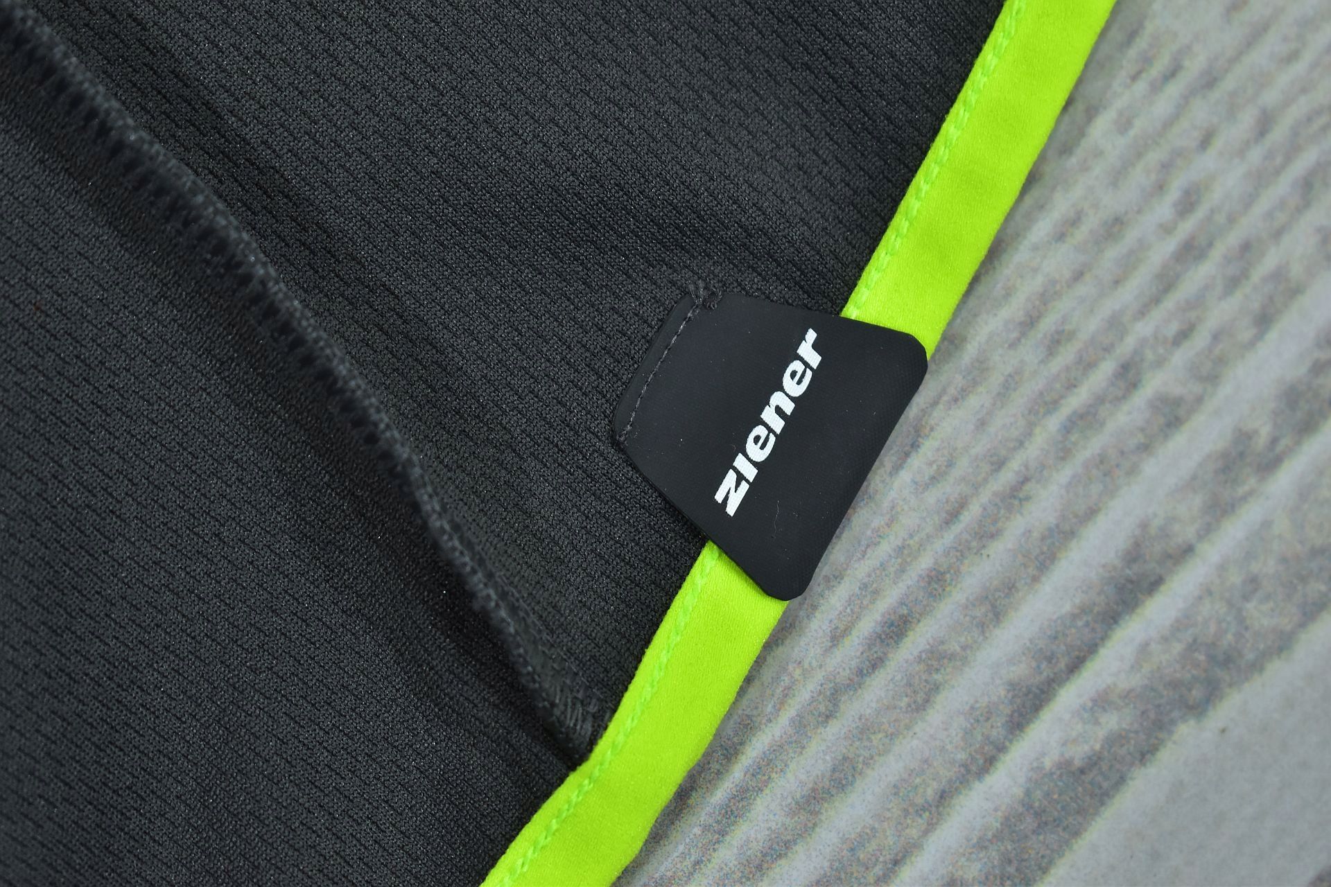 Ziener Kamizelka Damska Softshell Trekkingowa / 38