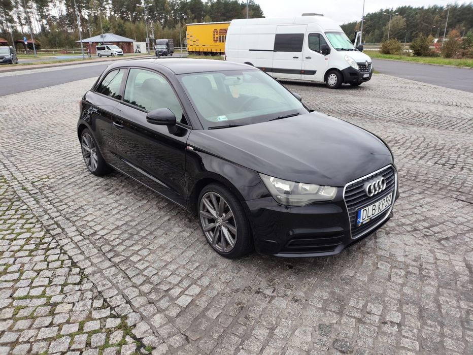 Samochód osobowy Audi A1 -2013 rok