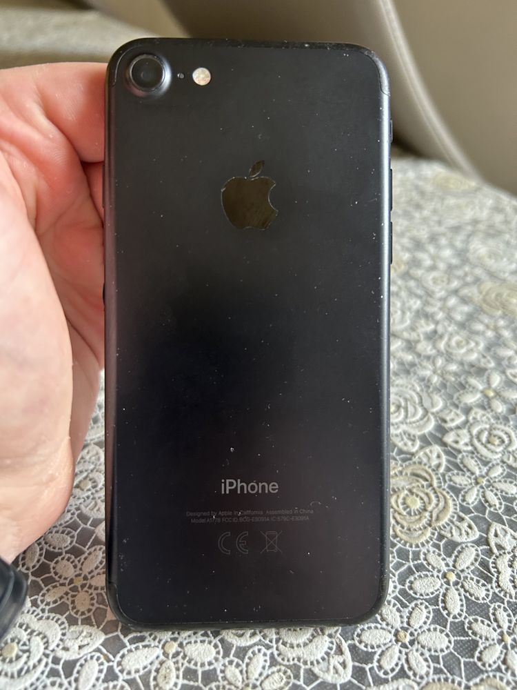 iPhone 7 czarny 128gb