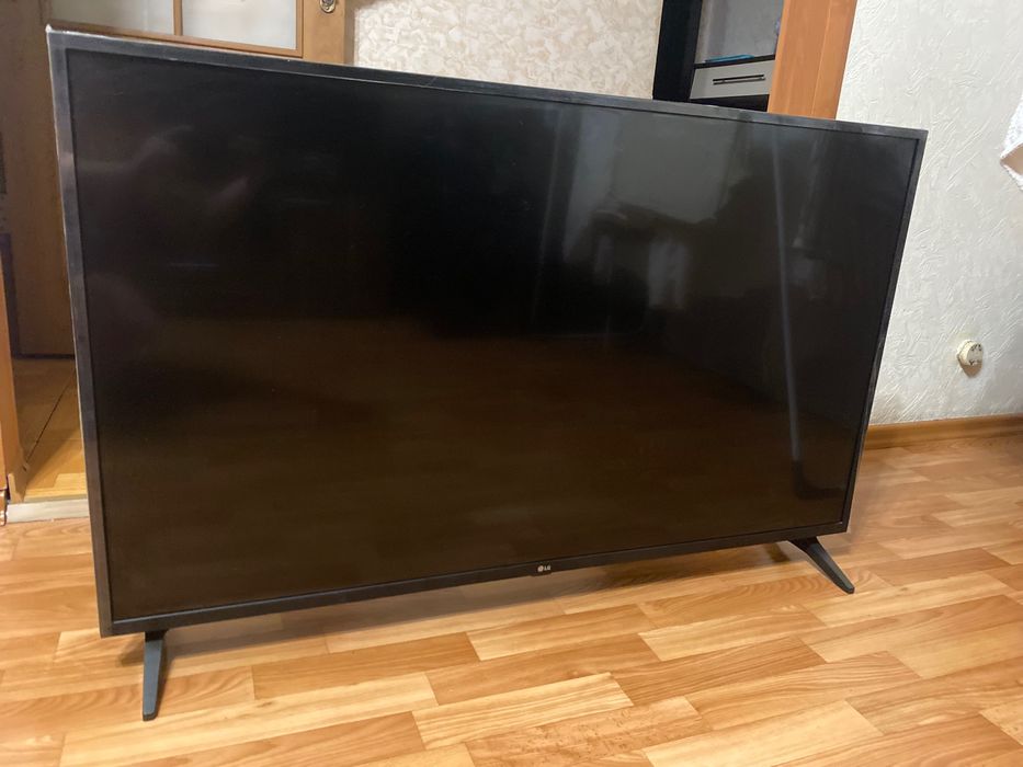Продам телевизор LG