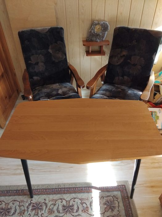Fotele vintage PRL 2szt bardzo dobry stan
komplet 2 sztuki w BDB stan