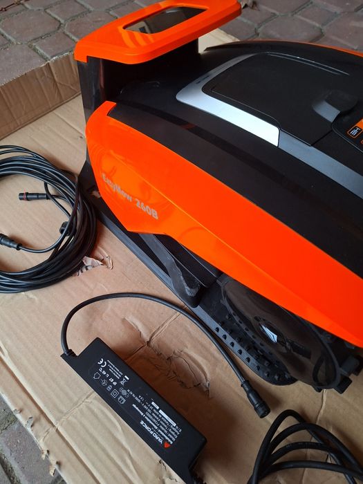 Robot koszacy YARD FORCE 260B z funkcja Bluetooth